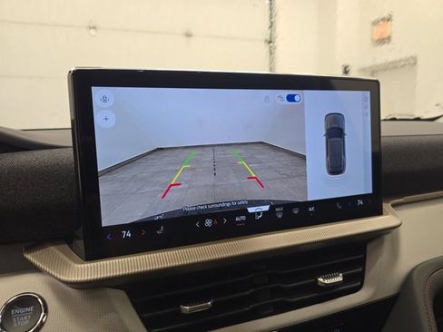 New 2026 Ford Explorer Active RWD image 28
