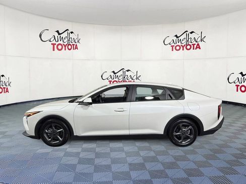 Used 2025 Kia K4 FWD image 5
