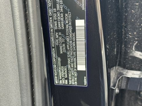Certified 2025 Volvo XC90 B6 Plus AWD/4WD image 37