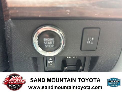 Used 2021 Toyota Tundra Limited w/ Limited Premium Package AWD/4WD image 19