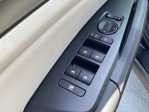 New 2026 Kia Sportage EX FWD image 10