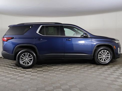 Used 2023 Chevrolet Traverse LT FWD image 18