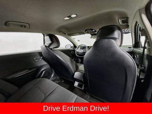 Used 2025 Kia K4 FWD image 28