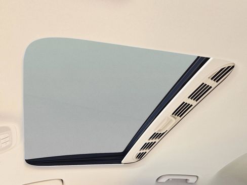 Used 2018 Audi A4 2.0T Ultra Premium w/ Convenience Package image 15