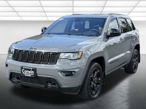 Used 2019 Jeep Grand Cherokee Laredo AWD/4WD image 5