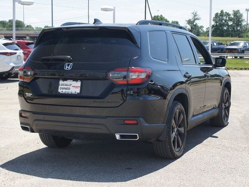 Used 2025 Honda Pilot Black Edition image 22