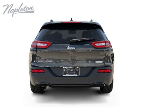 Used 2017 Jeep Cherokee Latitude w/ Safety/Convenience Group AWD/4WD image 4