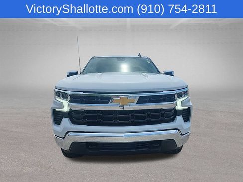 Used 2023 Chevrolet Silverado 1500 LT w/ Z71 Off-Road Package AWD/4WD image 3