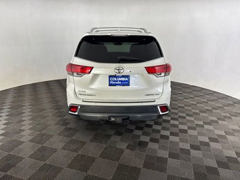 Used 2017 Toyota Highlander Limited w/ Protection Package #3 AWD/4WD image 7