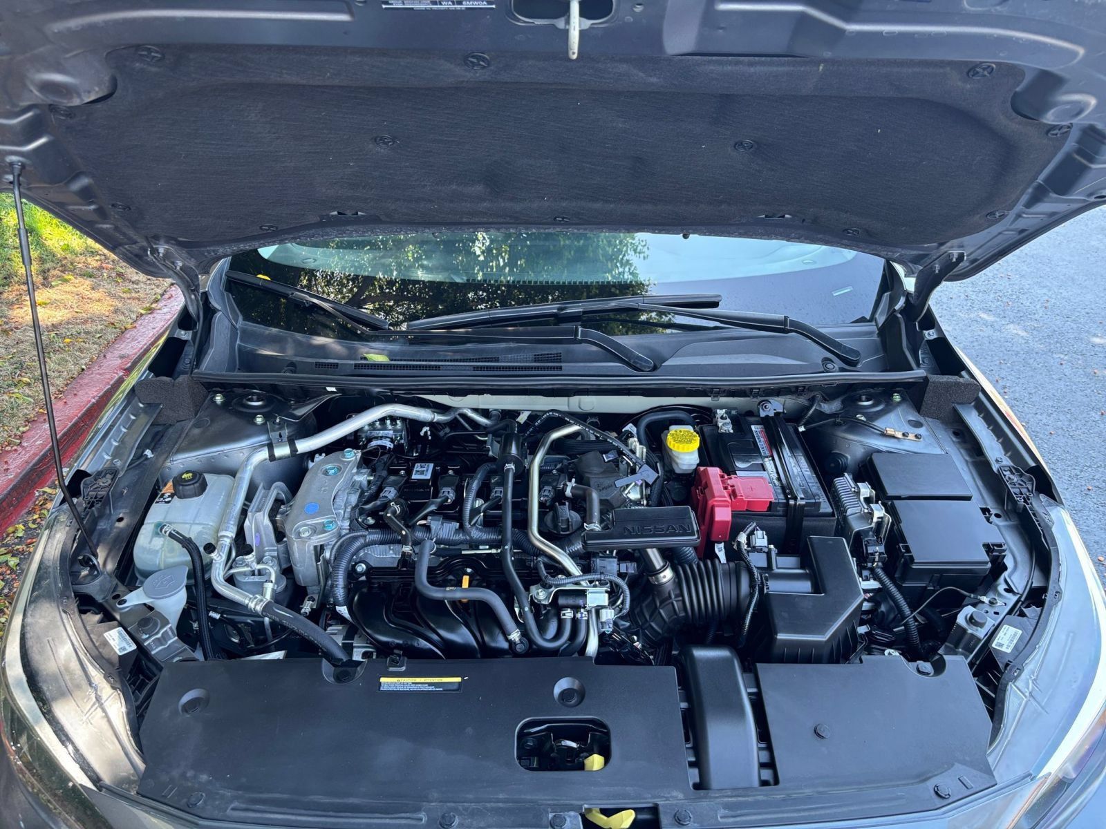 Used 2025 Nissan Sentra SV FWD image 29