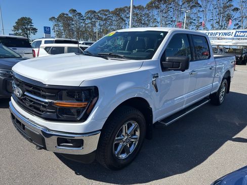 Used 2024 Ford F150 XLT w/ FX4 Off-Road Package image 8