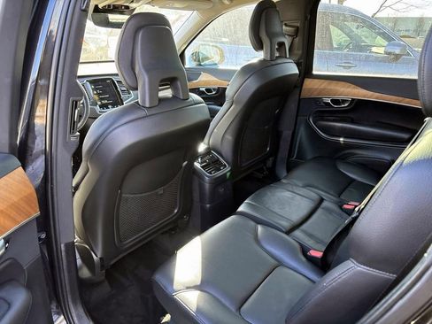 Used 2021 Volvo XC90 T8 Inscription Expression w/ Climate Package image 26