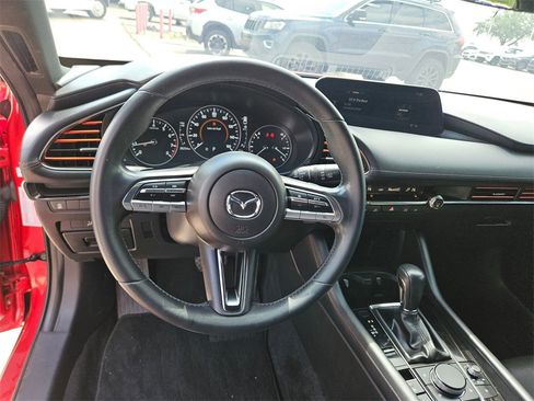 Used 2022 MAZDA MAZDA3 s image 18