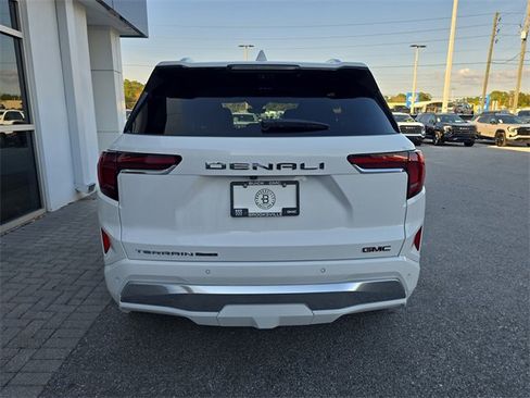 New 2026 GMC Terrain Denali w/ LPO, Floor Liner Package image 8