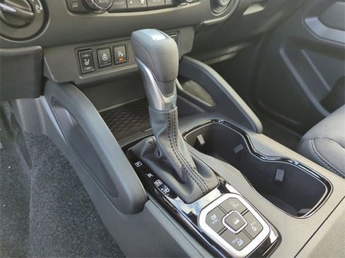 New 2026 Nissan Frontier SV w/ SV Convenience Package image 38