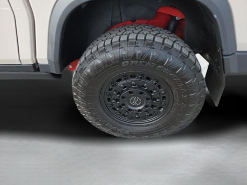 Used 2025 INEOS Grenadier AWD/4WD image 37