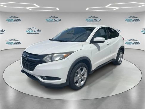 Used 2016 Honda HR-V EX image 1