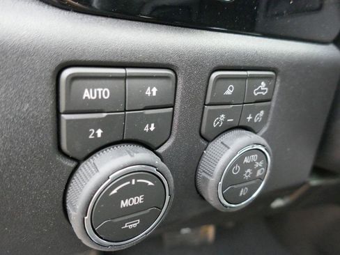 New 2026 Chevrolet Silverado 2500 LTZ w/ LTZ Plus Package AWD/4WD image 21