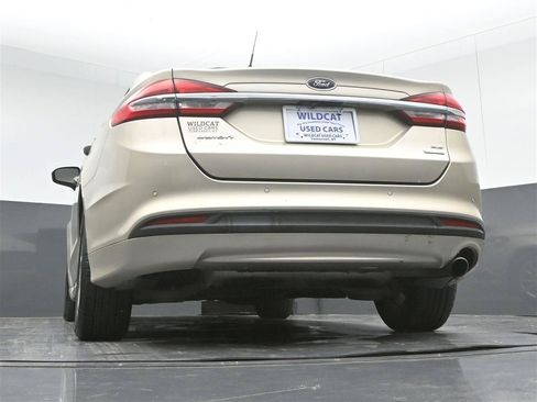 Used 2017 Ford Fusion SE w/ Fusion SE Technology Package FWD image 34