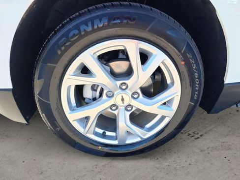 Used 2021 Chevrolet Equinox Premier AWD/4WD image 14