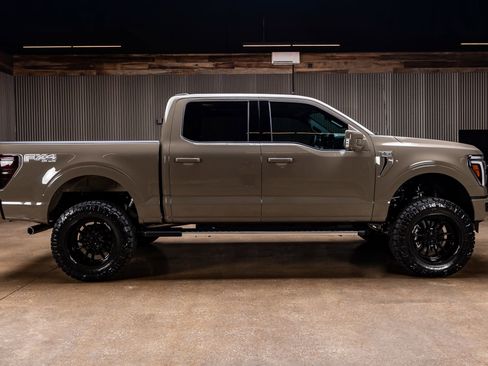 Used 2026 Ford F150 Lariat AWD/4WD image 11