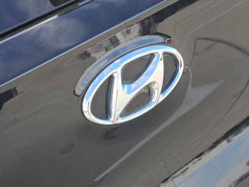 Used 2021 Hyundai Tucson Limited image 11