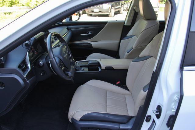 Used 2019 Lexus ES 350 w/ Accessory Package FWD image 17
