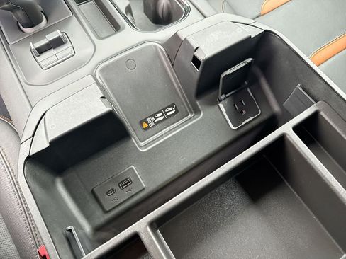 Certified 2024 GMC Sierra 1500 AT4 w/ Technology Package image 42