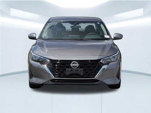 Used 2024 Nissan Sentra SV FWD image 12