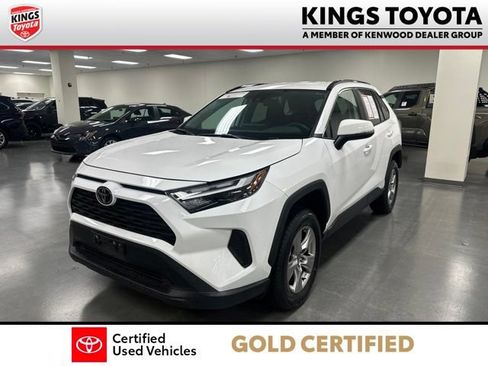Certified 2025 Toyota RAV4 XLE AWD/4WD image 4