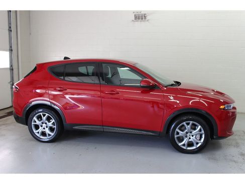 Used 2024 Dodge Hornet R/T image 3