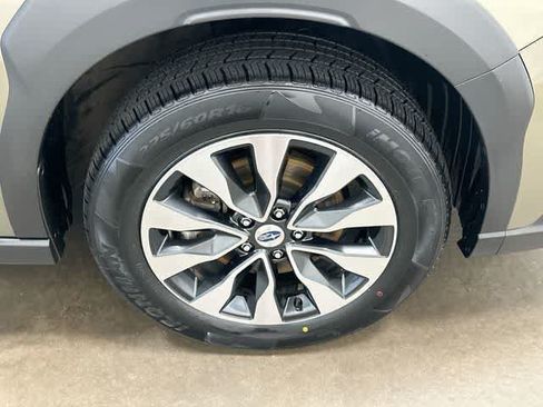 Certified 2023 Subaru Outback Limited AWD/4WD image 5