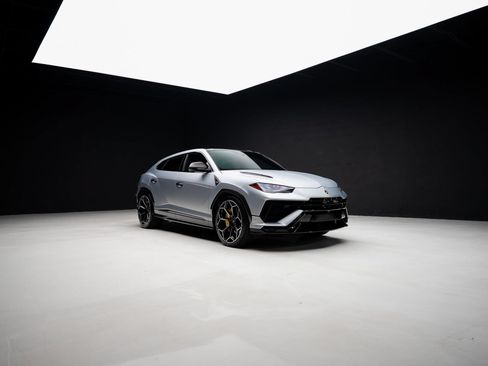 Used 2024 Lamborghini Urus Performante AWD/4WD image 94