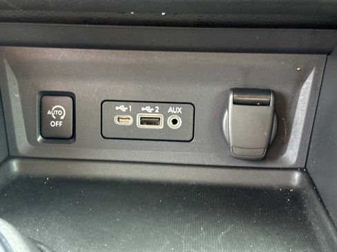 Certified 2024 Nissan Sentra SR FWD image 24