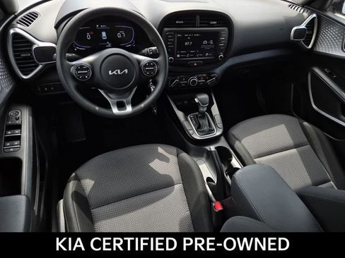 Certified 2025 Kia Soul LX w/ LX Technology Package FWD image 16