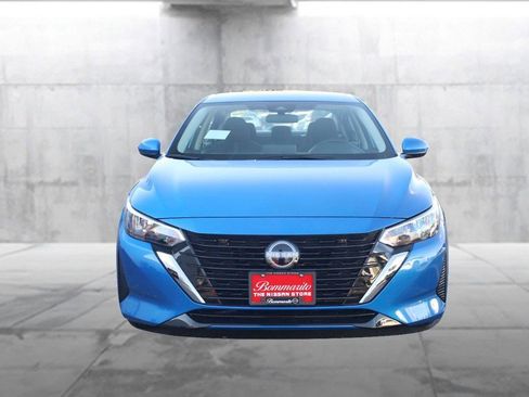 New 2025 Nissan Sentra SV image 4