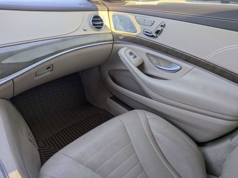 Used 2015 Mercedes-Benz S 550 Sedan image 18