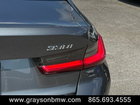 Used 2021 BMW 330i xDrive Sedan w/ Premium Package AWD/4WD image 11