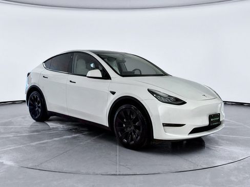 Used 2021 Tesla Model Y Long Range AWD/4WD image 4