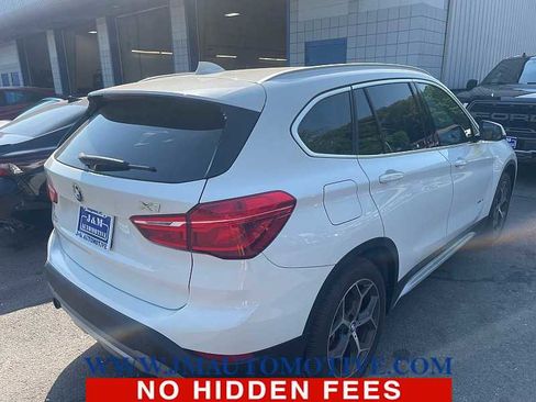 Used 2018 BMW X1 xDrive28i AWD/4WD image 3