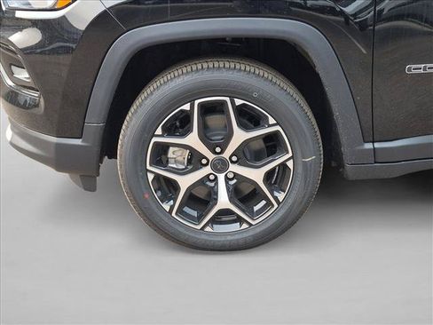 New 2026 Jeep Compass Limited AWD/4WD image 9