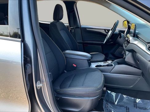 Used 2024 Ford Escape Active FWD image 8