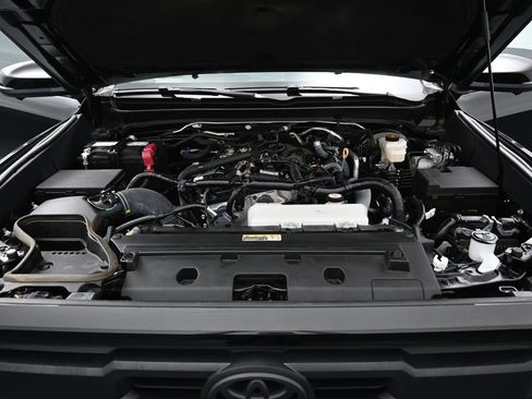 Used 2024 Toyota Tacoma TRD Off-Road w/ TRD Off Road Premium Package image 40