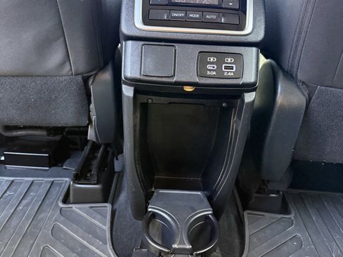 Used 2023 Subaru Ascent Premium w/ Convenience Package image 18