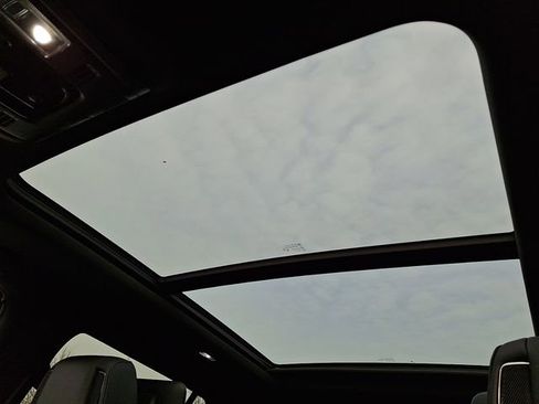 Certified 2025 Cadillac Escalade Premium Luxury image 14