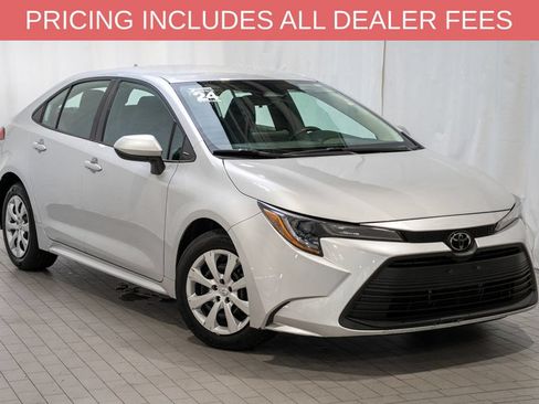 Used 2024 Toyota Corolla LE FWD image 1