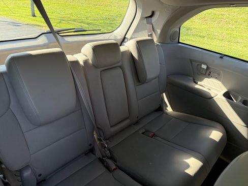 Used 2016 Honda Odyssey Touring Elite image 23