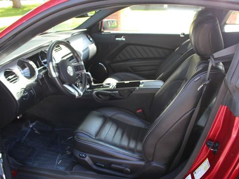 Used 2013 Ford Mustang GT Premium w/ Security Pkg image 8