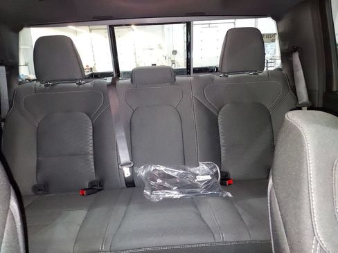 New 2026 RAM 1500 Express AWD/4WD image 13
