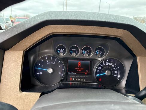 Used 2015 Ford F250 Lariat w/ Chrome Package image 10